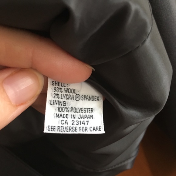 Talbots beautiful fine Italian wool blazer. - Picture 6 of 6